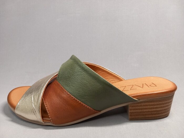 Klapki damskie Piazza 900147-07